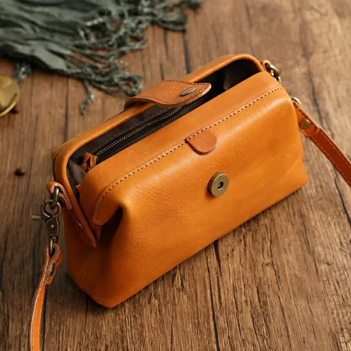 Handmade Genuine Leather Shoulder / crossbody Bag for women